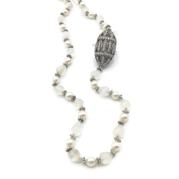 Pearl Layering Necklace - Van Der Muffin's Jewels