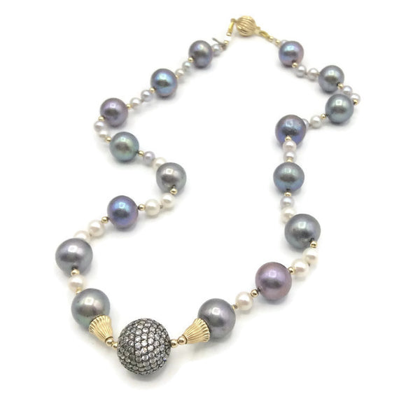 Luminous Pearl Necklace - Van Der Muffin's Jewels